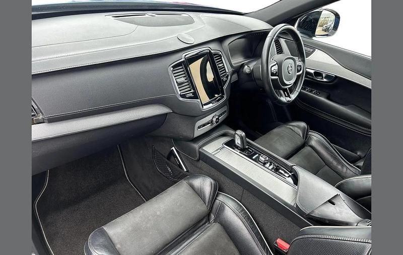 Used Volvo XC90 R-Design 232 HP (170 kW) 2020 Blue SUV