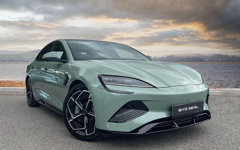 New BYD Seal Design 230 kW (313 HP) 2026 Sedan