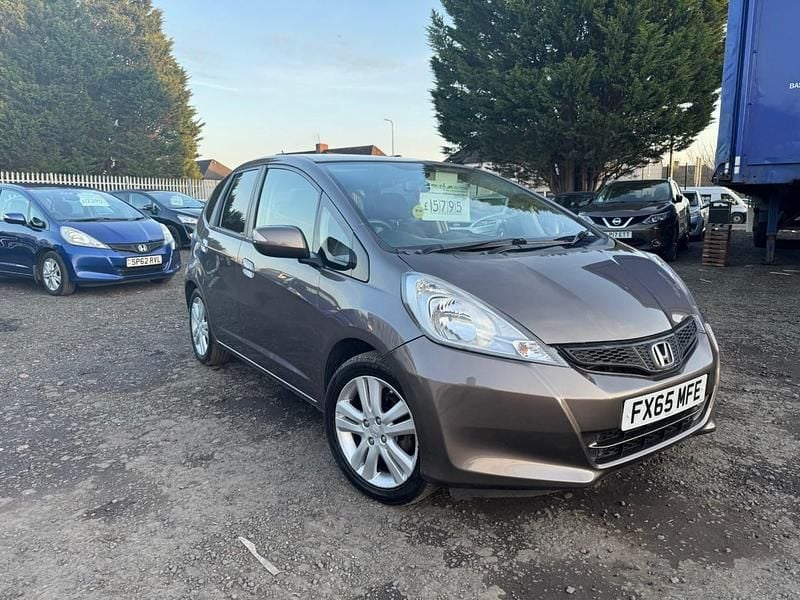 Used Honda Jazz ES 2015 Brown Hatchback