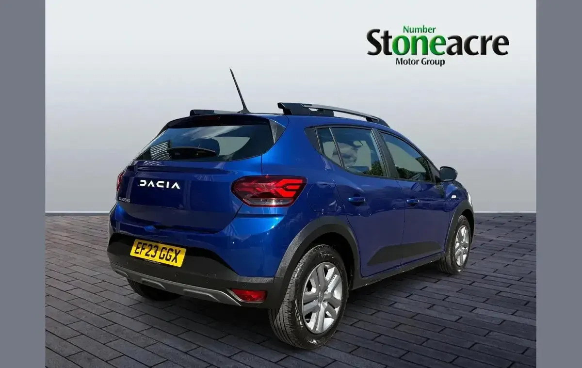 Used Dacia Sandero Expression 90 HP (66 kW) 2023 Blue Hatchback