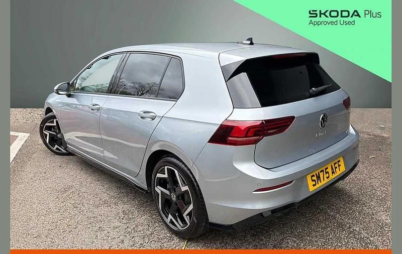 Used VW Golf VIII R-line 147 HP (108 kW) 2025 Silver Hatchback