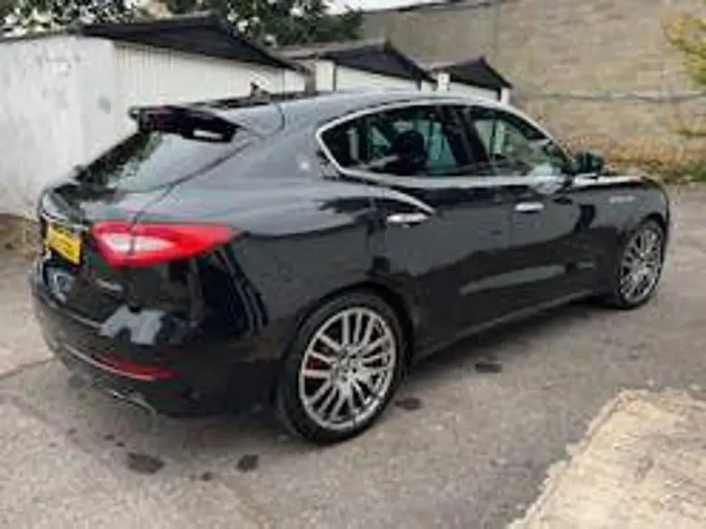 Used Maserati Levante 275 HP (202 kW) 2017 Black SUV