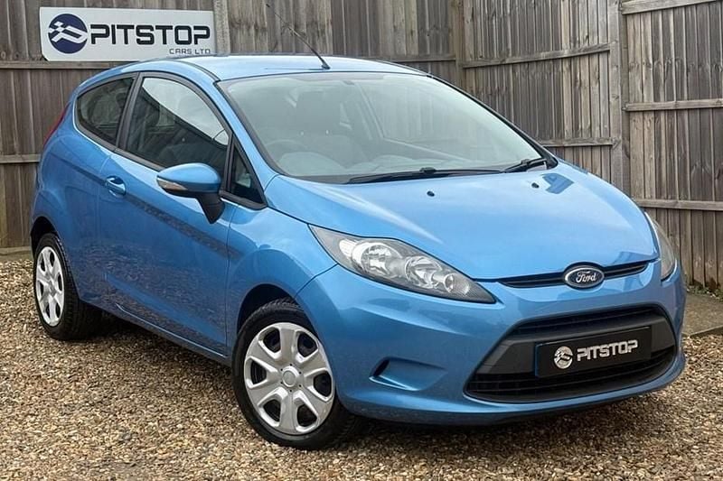 Used Ford Fiesta 67 HP (49 kW) 2010 Blue Hatchback