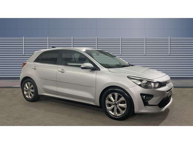 Silver Used 2022 Kia Rio 3 Hatchback | £12,147 (Fair price) - Image 1/4