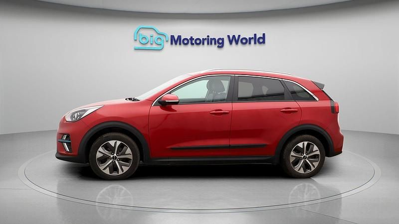 Used Kia e-Niro 147 kW (201 HP) 2022 SUV