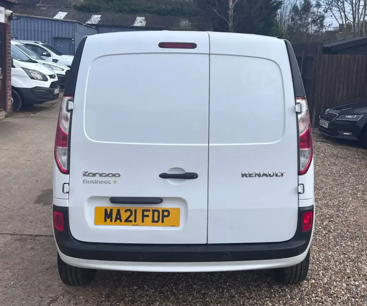 Usado Renault Kangoo Business 2021 Branco Monovolume