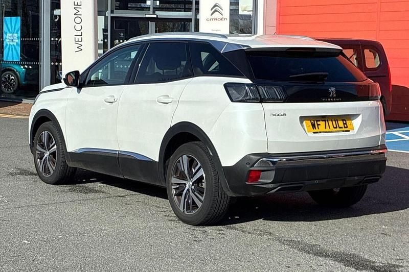 Used Peugeot 3008 Allure Premium 129 HP (94 kW) 2021 White SUV
