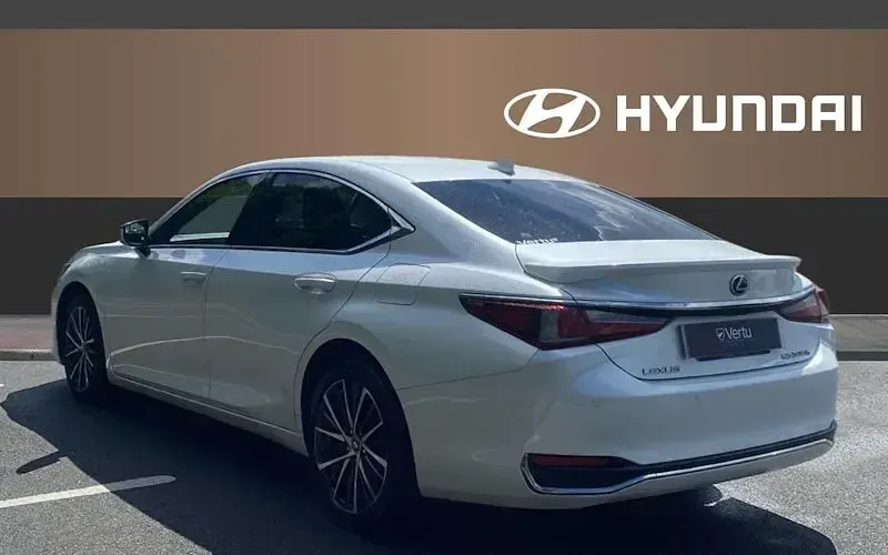 Used Lexus ES300H 218 HP (160 kW) 2022 Sedan