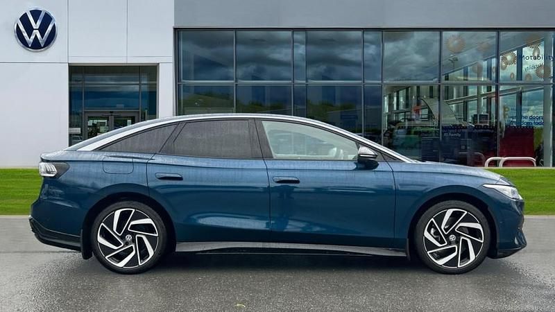 New VW ID.7 Pro 210 kW (286 HP) 2025 Aquamarine blue metallic
