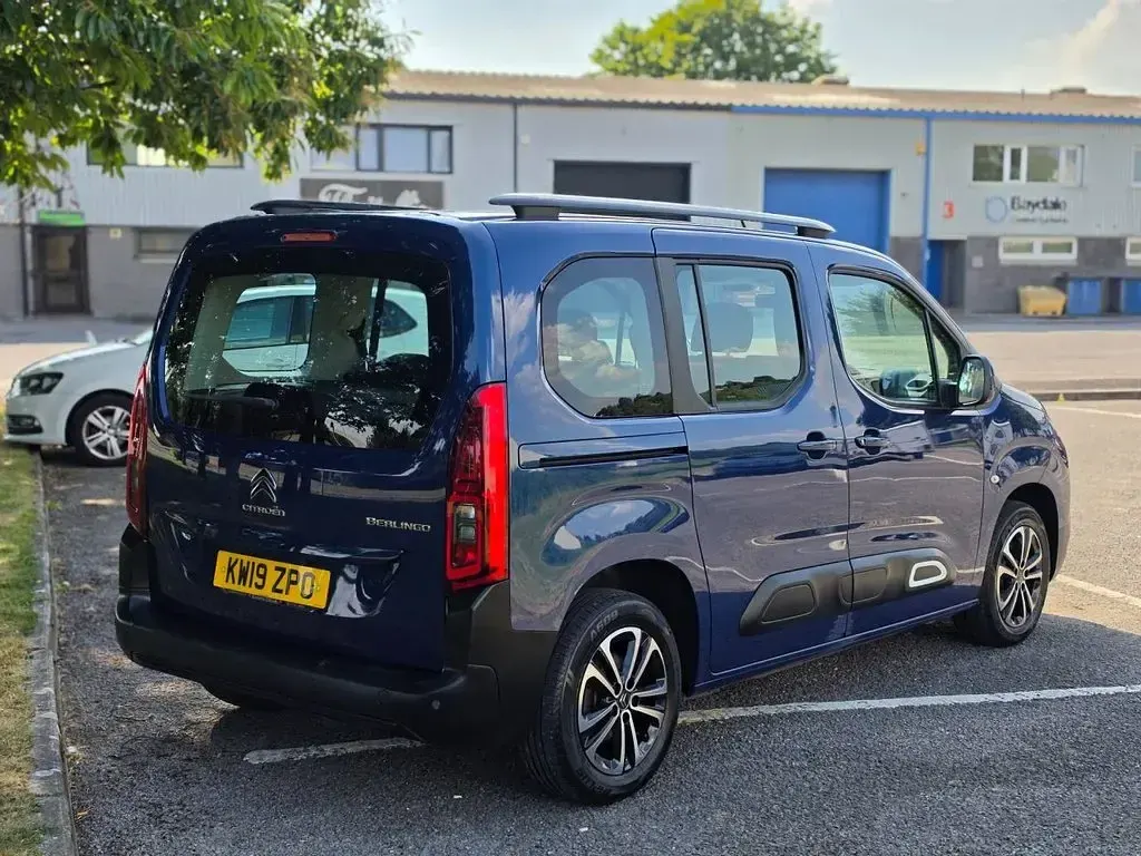 Used Citroën Berlingo Flair 130 HP (95 kW) 2019 Blue MPV