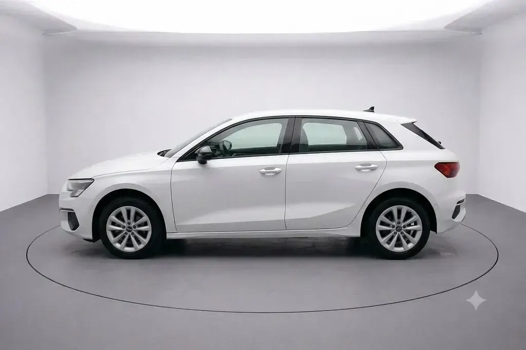 Used Audi A3 Business 110 HP (80 kW) 2023 White Sedan