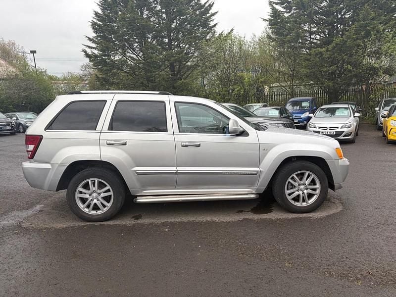 Used Jeep Grand Cherokee Overland 218 HP (160 kW) 2010 Silver SUV
