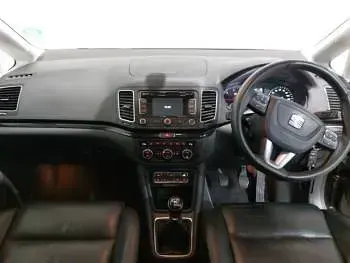 Usado Seat Alhambra SE 177 HP (130 kW) 2015 Preto Monovolume
