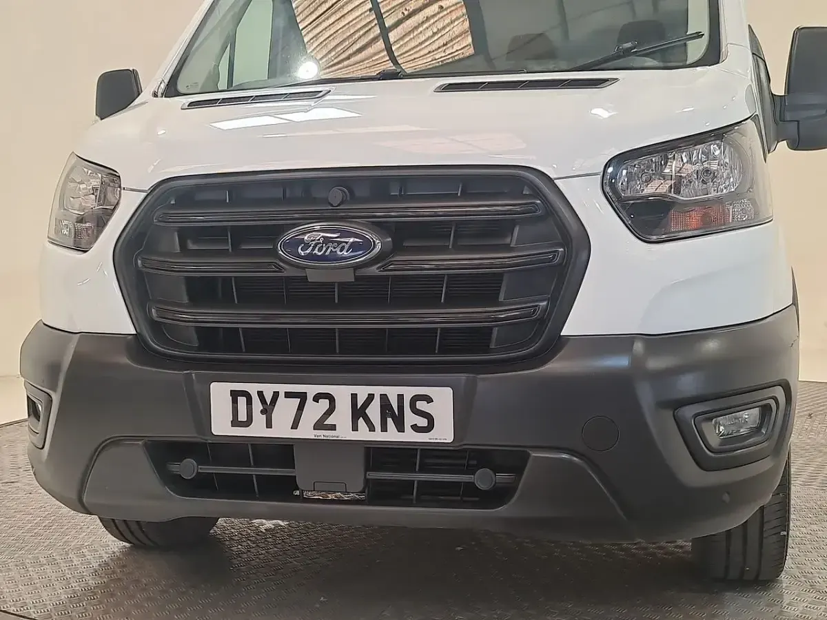 Used Ford Transit 130 HP (95 kW) 2022 White Van