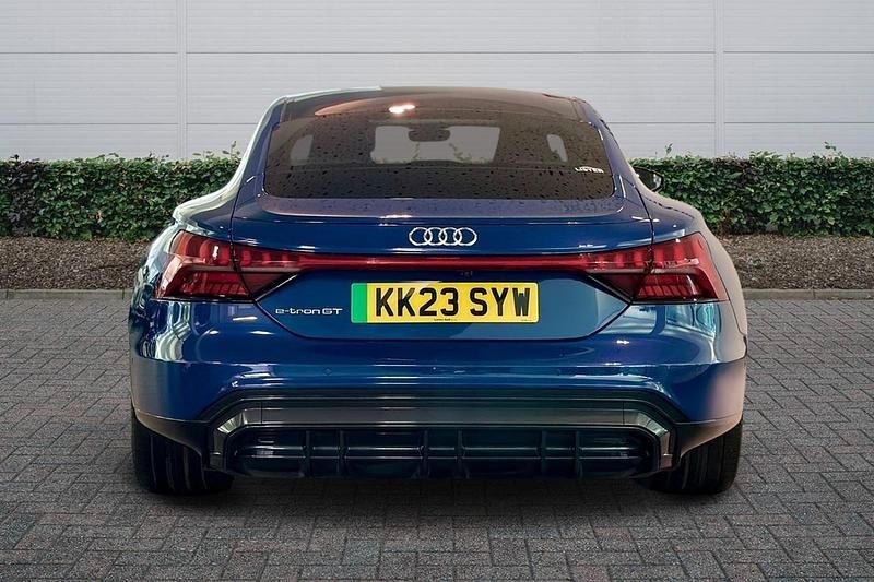 Used Audi e-tron 389 kW (530 HP) 2023 Ascari blue, metallic SUV