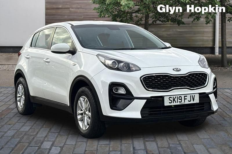 White Used 2019 Kia Sportage SUV | £11,146 (Good price) - Image 1/4