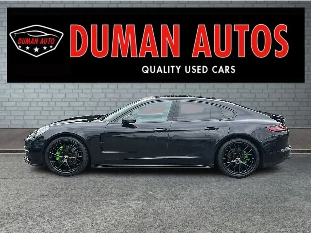 Used Porsche Panamera 330 HP (242 kW) 2017 Black Hatchback