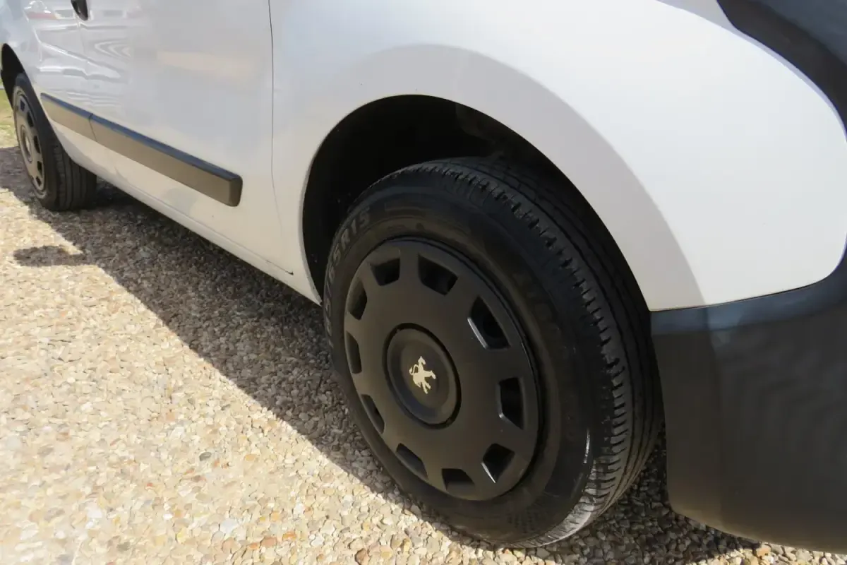 Gebraucht Peugeot Bipper S 2011 Weiß Van / Kleinbus