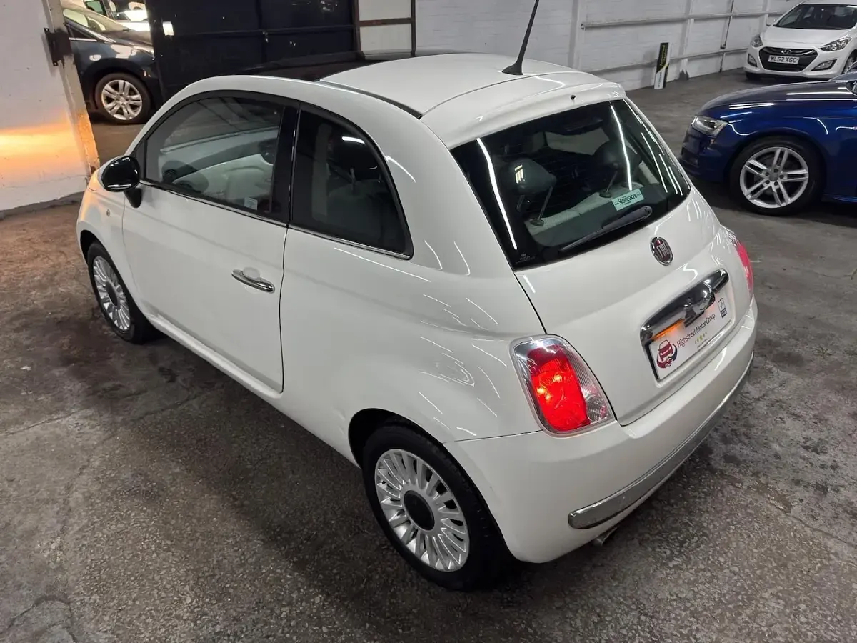 Used Fiat 500 Lounge 69 HP (50 kW) 2012 White Hatchback
