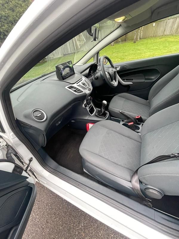 Used Ford Fiesta 2012 White Hatchback