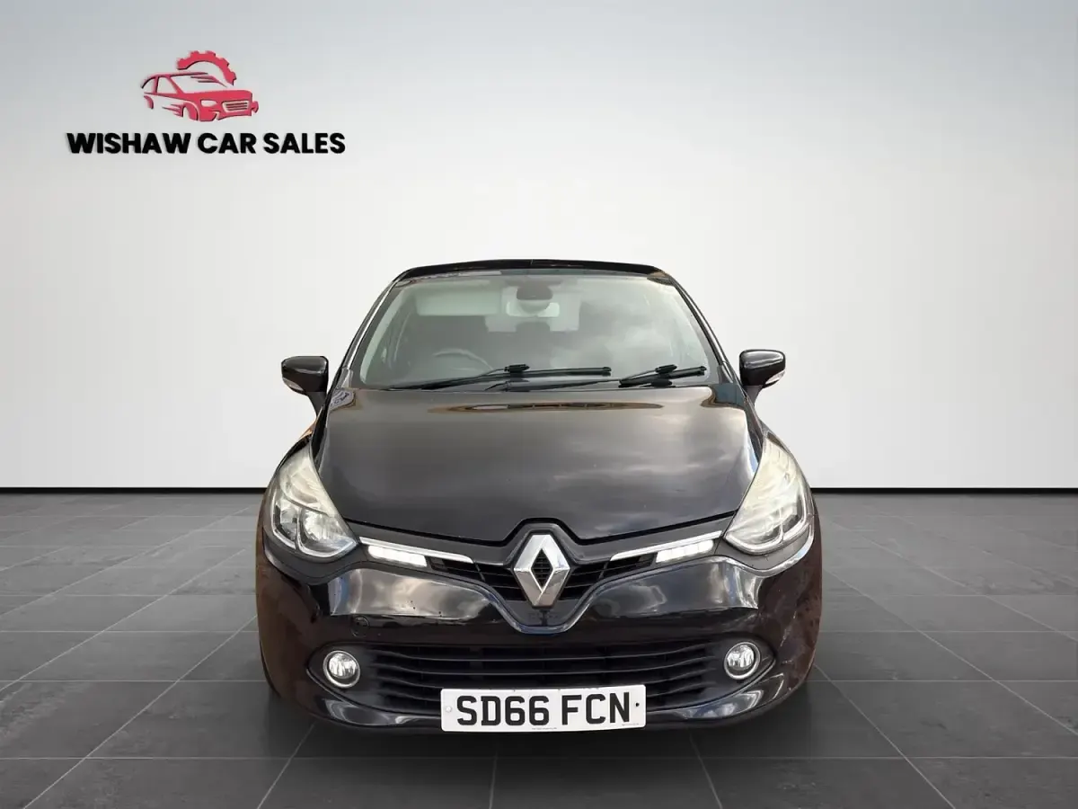 Used Renault Clio Dynamique 90 HP (66 kW) 2016 Black Hatchback