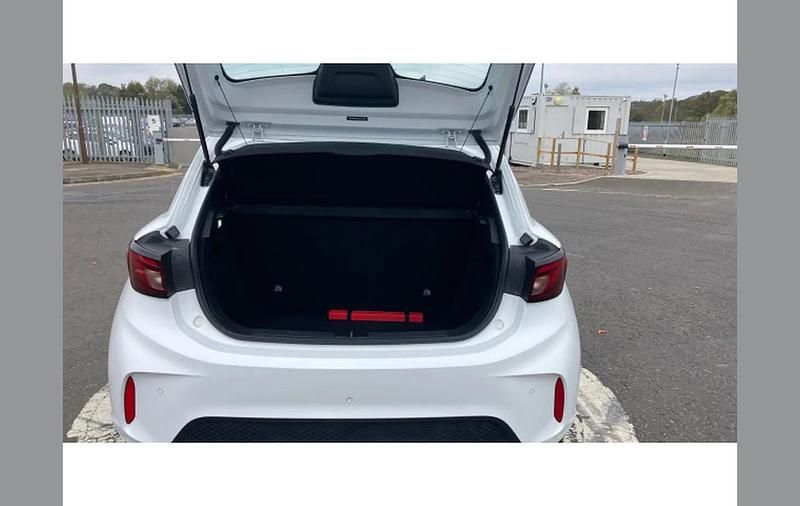 Used MG MG3 SE 116 HP (85 kW) 2025 White Hatchback