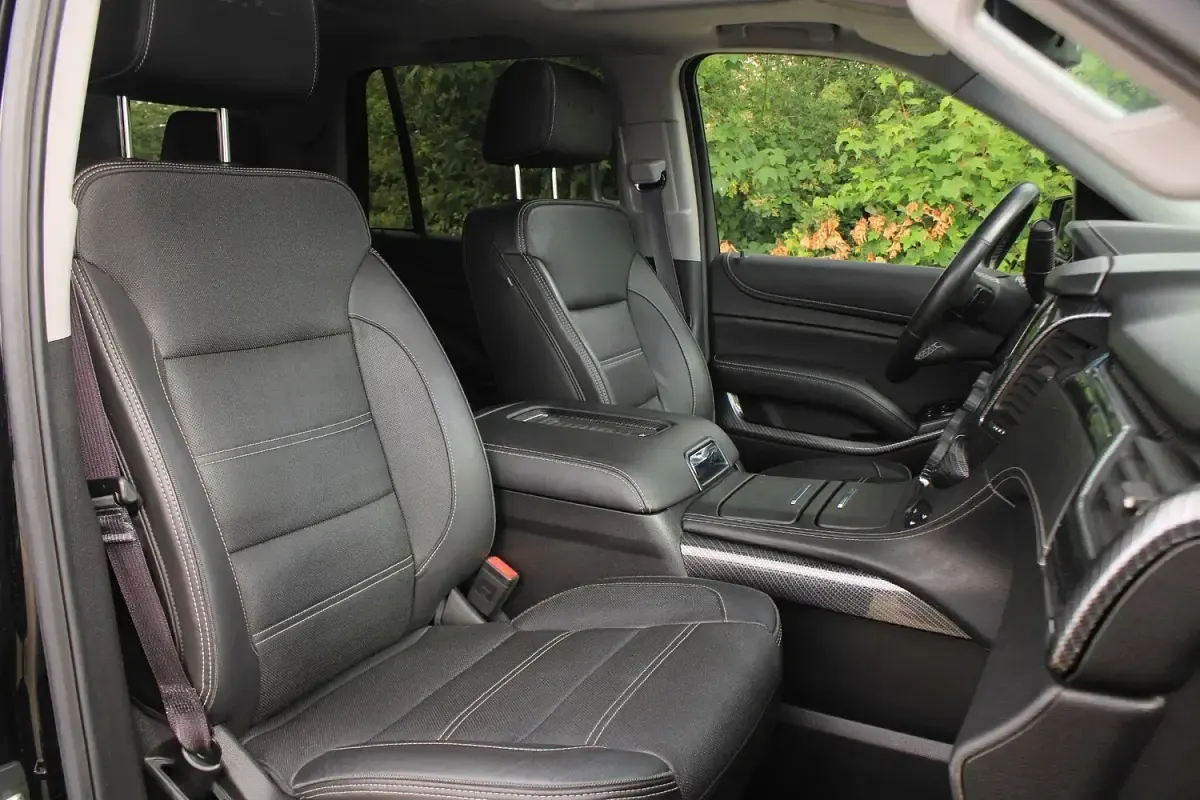 Used GMC Yukon 420 HP (308 kW) 2017 Black SUV