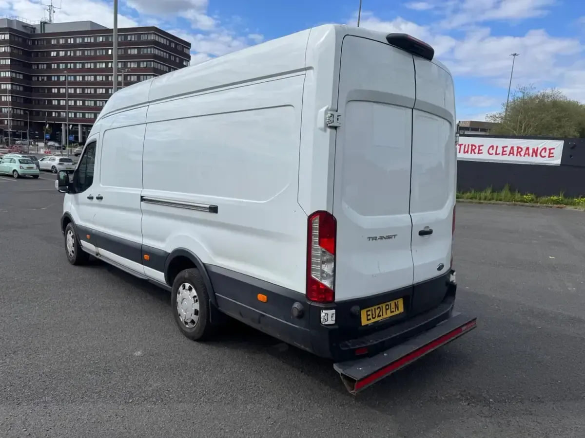 Używany Ford Transit S 105 KM (77 kW) 2021 Biały Van