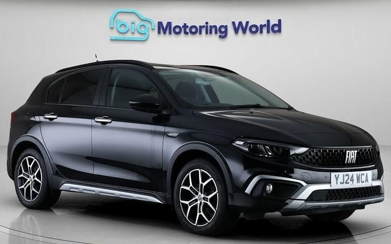 Used Fiat Tipo Cross 131 HP (96 kW) 2023 Black Hatchback