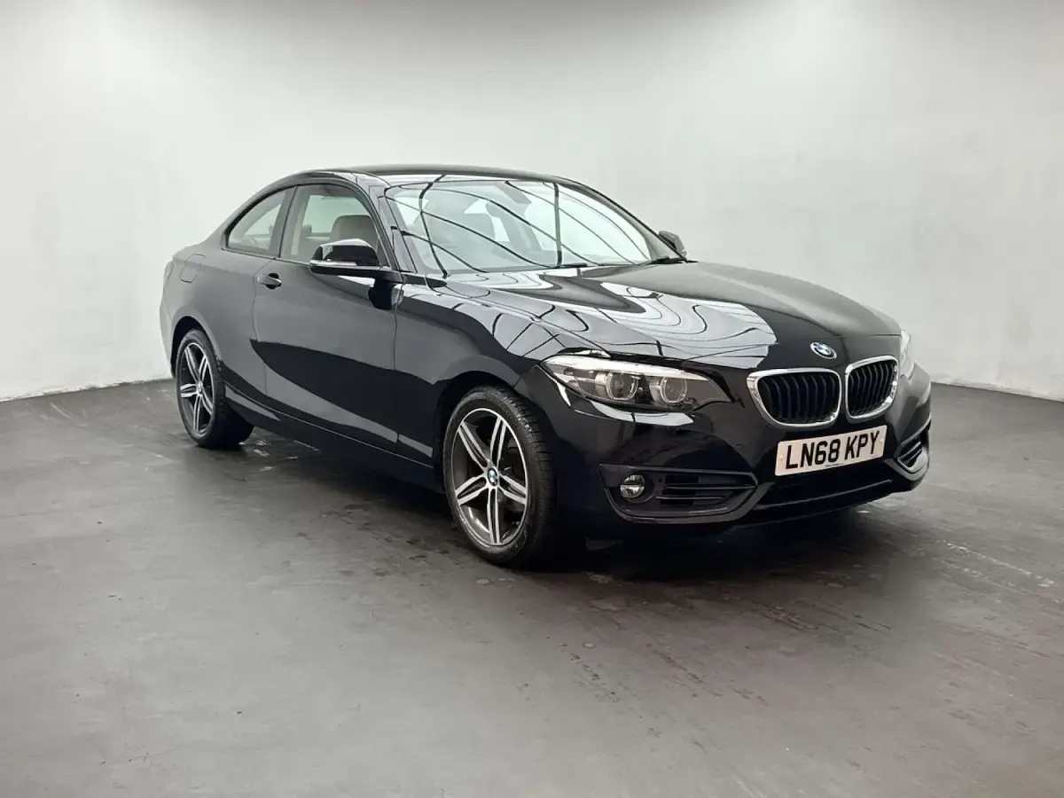 Used BMW 218 Sport Line 2018 Black Coupe