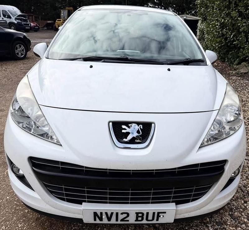 Used Peugeot 207 Sportium 95 HP (69 kW) 2012 White Hatchback