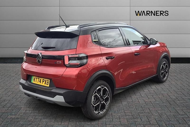 Used Citroën e-C3 81 kW (111 HP) 2025 Red Hatchback