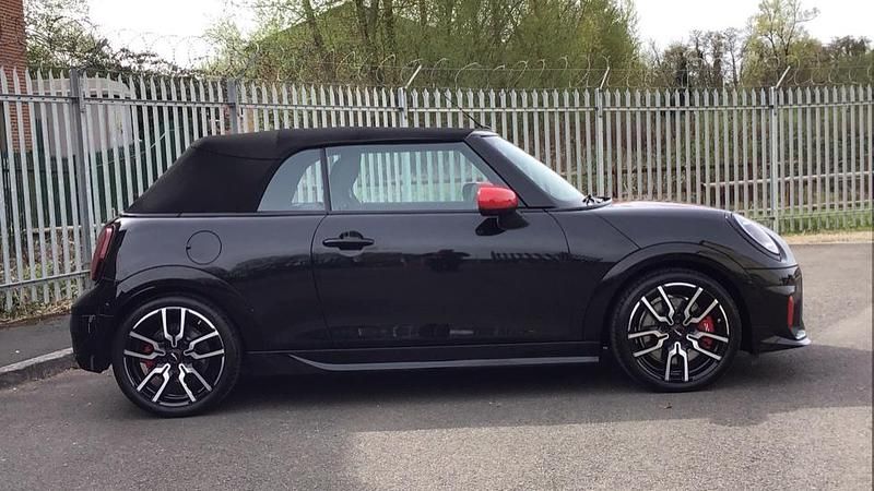 Usado Mini John Cooper Works 228 CV (167 kW) 2025 Negro Utilitario
