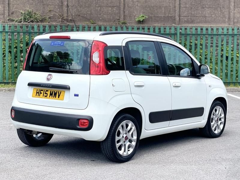 Used Fiat Panda Lounge 69 HP (50 kW) 2015 White Hatchback