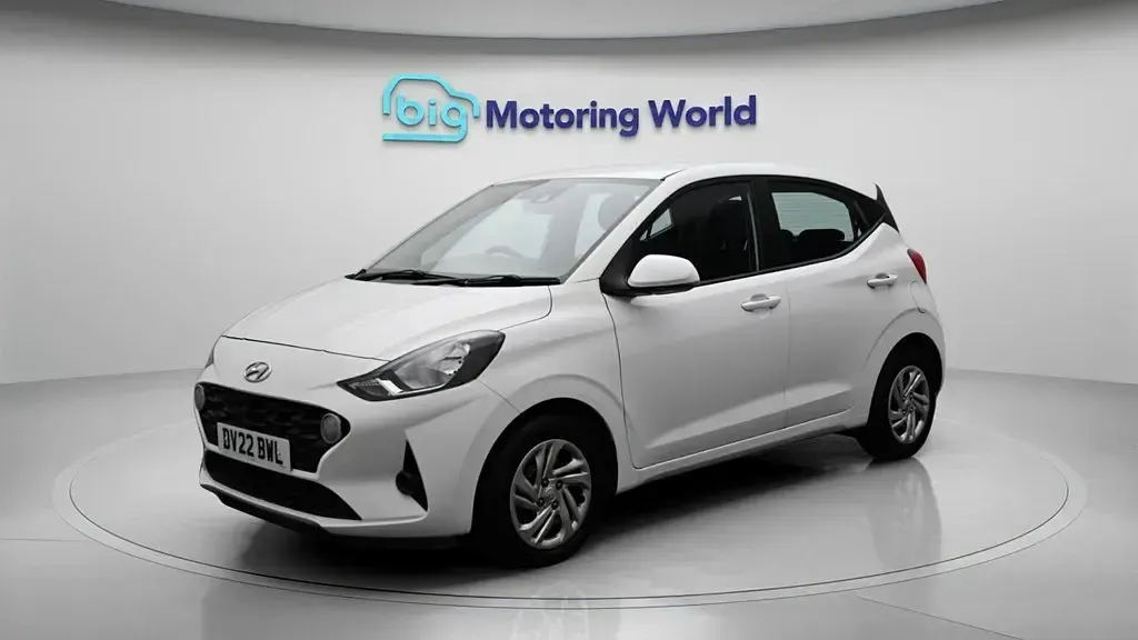 Używany Hyundai i10 SE 67 KM (49 kW) 2022 Biały Hatchback