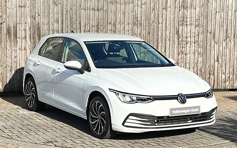 Used 2024 VW T-Roc Life SUV | £14,299 (Super price) - Image 1/3