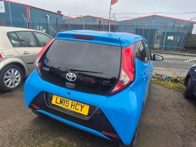 Used Toyota Aygo Trend 72 HP (52 kW) 2019 Blue Hatchback