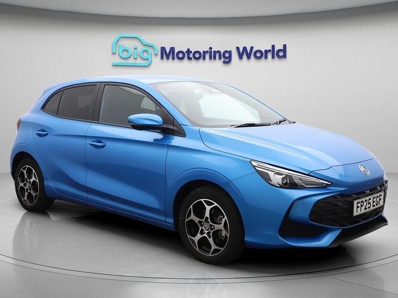 Blue Used 2025 MG MG3 Trophy Hatchback | £16,600 (Super price) - Image 1/4