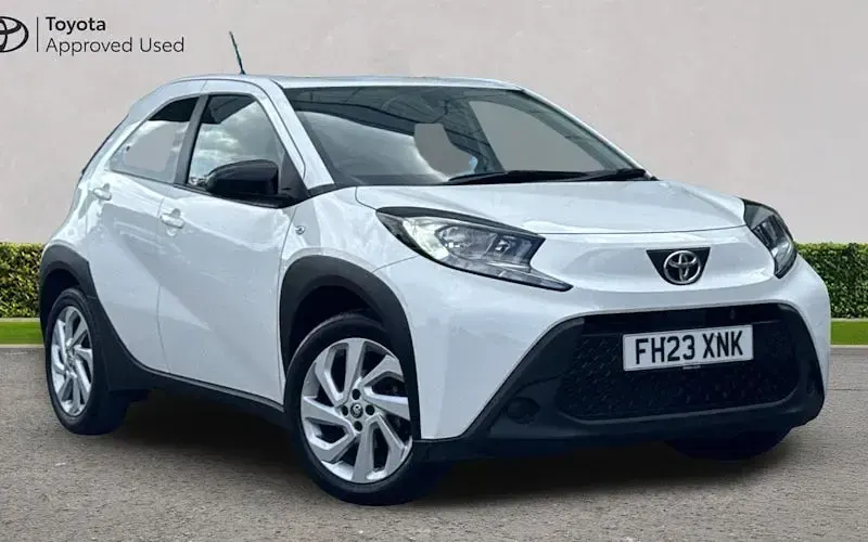 Used Toyota Aygo X PURE 72 HP (52 kW) 2025 SUV