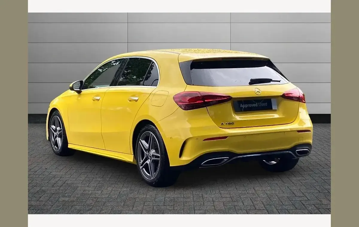 Used Mercedes A180 Executive 148 HP (108 kW) 2023 Yellow Hatchback