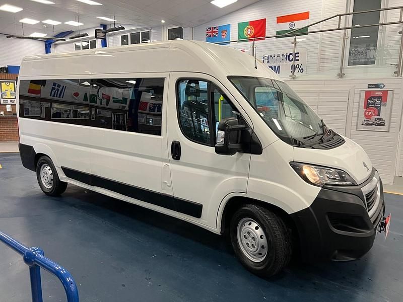 Used Peugeot Boxer Access 130 HP (95 kW) 2018 White Van
