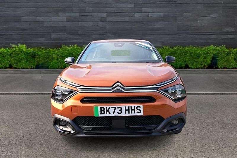 Usado Citroën e-C4 98 kW (134 HP) 2023 Castanho Citadino