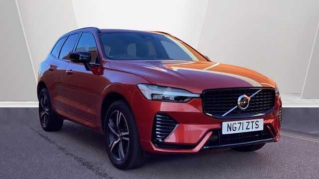 Used Volvo XC60 R-Design 194 HP (142 kW) 2022 SUV