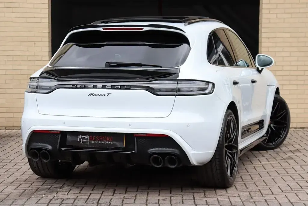 Used Porsche Macan 265 HP (194 kW) 2022 White SUV