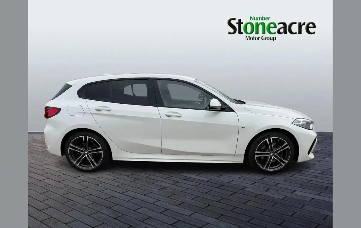Used BMW 118 M Sport 138 HP (101 kW) 2020 White Hatchback