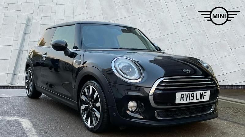 Used Mini Cooper Exclusive 136 HP (100 kW) 2019 Black Hatchback