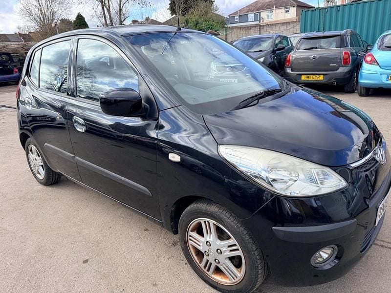 Used Hyundai i10 Comfort 77 HP (56 kW) 2010 Black Hatchback