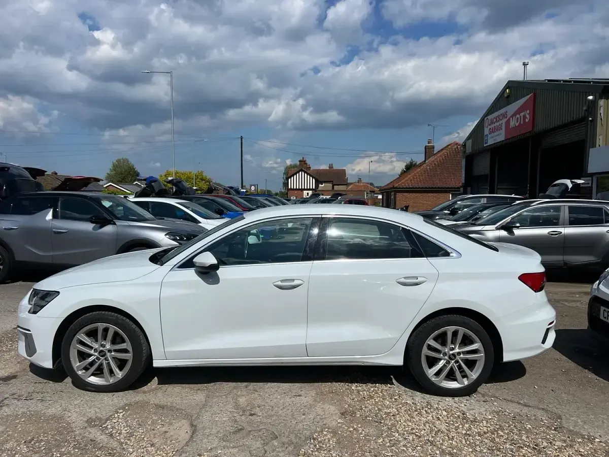 Used Audi A3 Sport 150 HP (110 kW) 2023 White Sedan