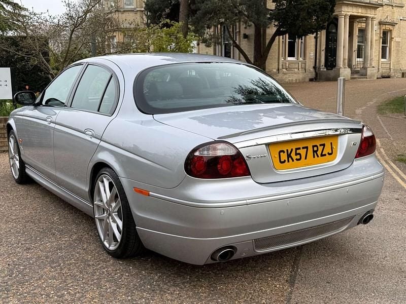 Used Jaguar S-Type R 298 HP (219 kW) 2007 Silver Sedan