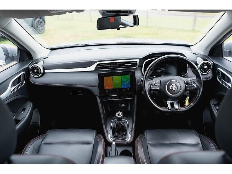 Used MG ZS Exclusive 106 HP (77 kW) 2022 Silver SUV